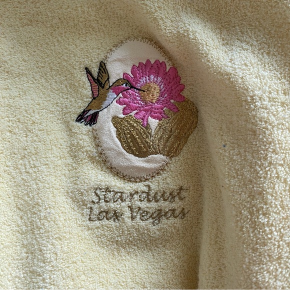 Stardust Las Vegas yellow top - Picture 4 of 6